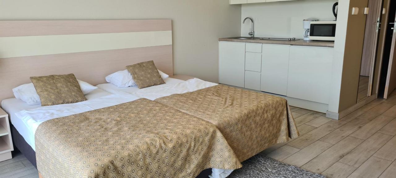 Apartamenty Czarna Gora Is28 Sienna  Exterior photo